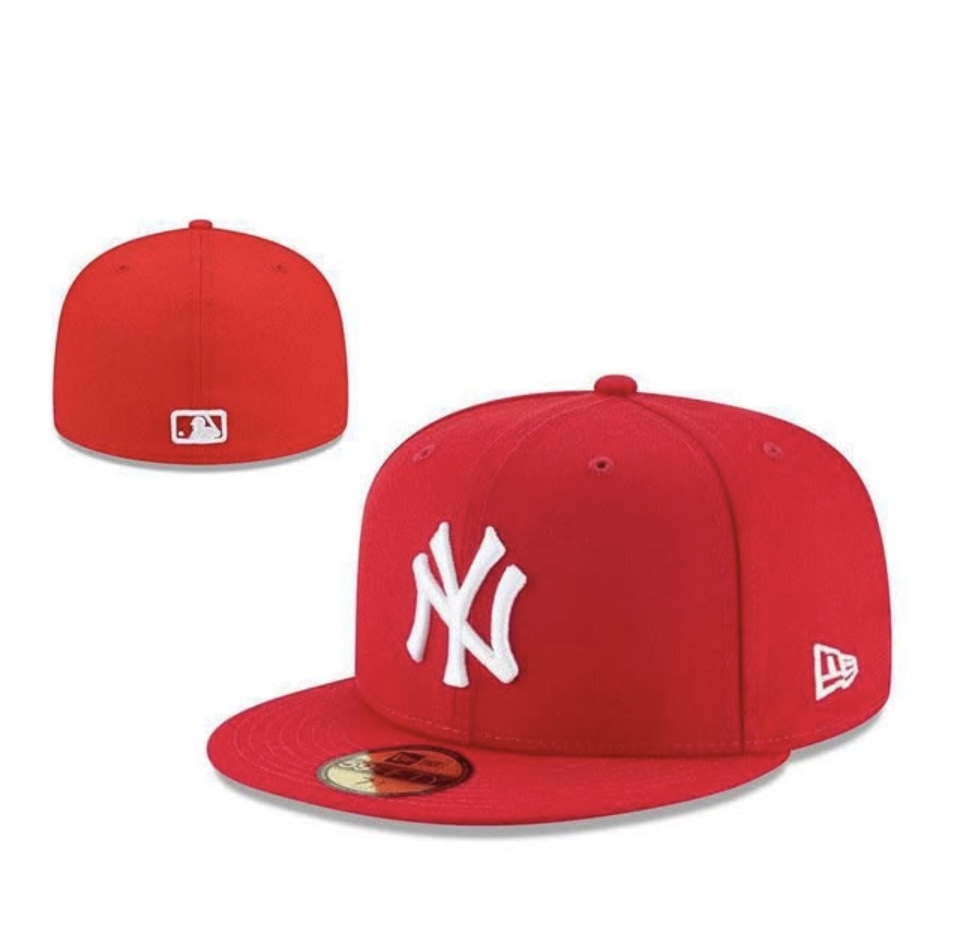 Red New York Yankees Fitted Hat – Clean & Stylish 